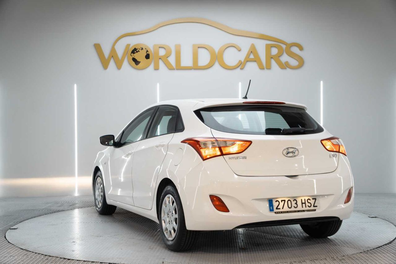 Hyundai i30    - Foto 8