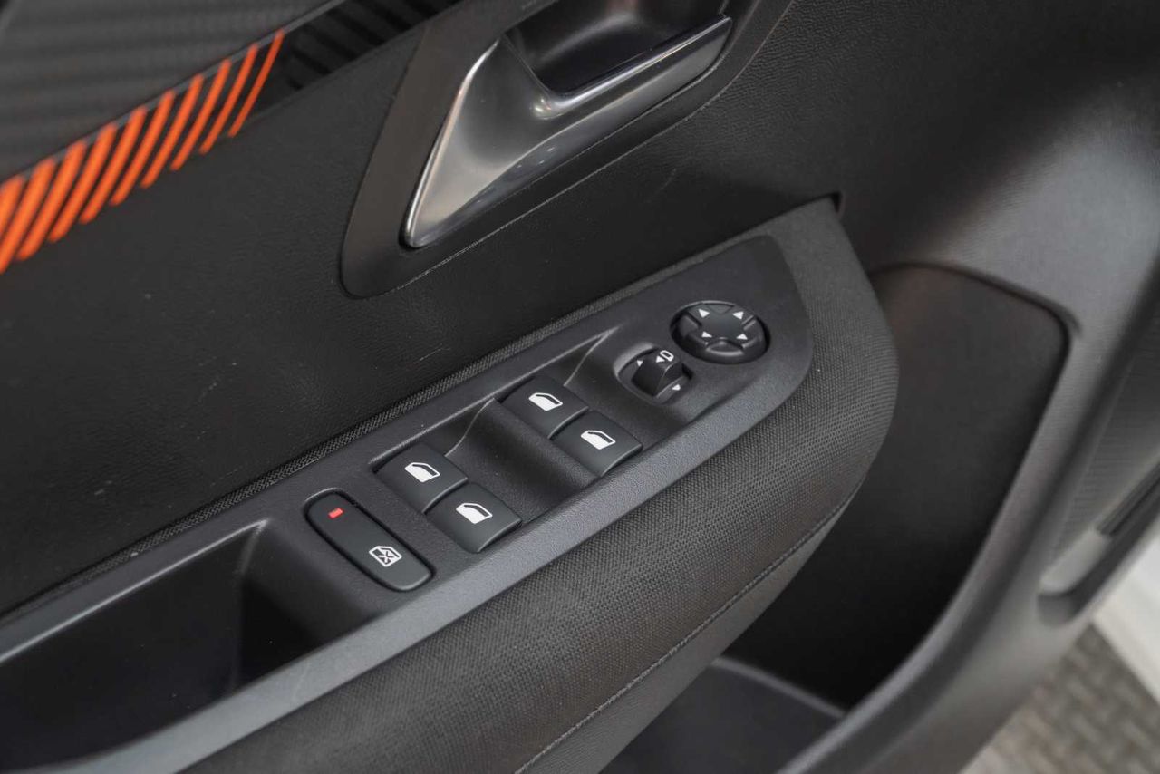 Peugeot 208 PureTech 73kW (100CV) Active Pack  - Foto 16