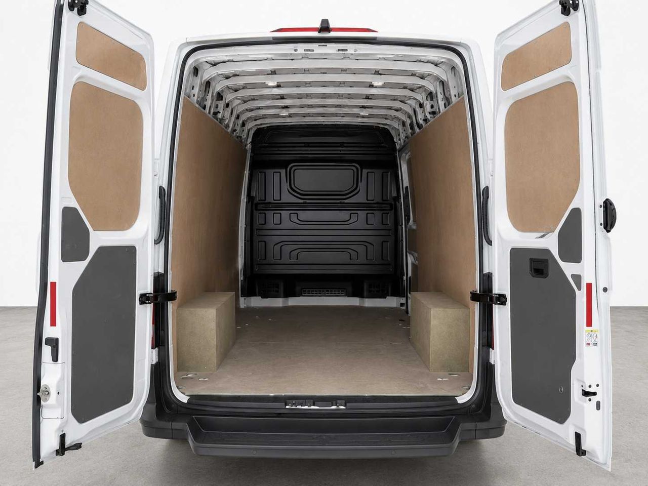 Volkswagen Crafter  furgón 2.0tdi scr 35 bl l4h3 103kw  - Foto 8