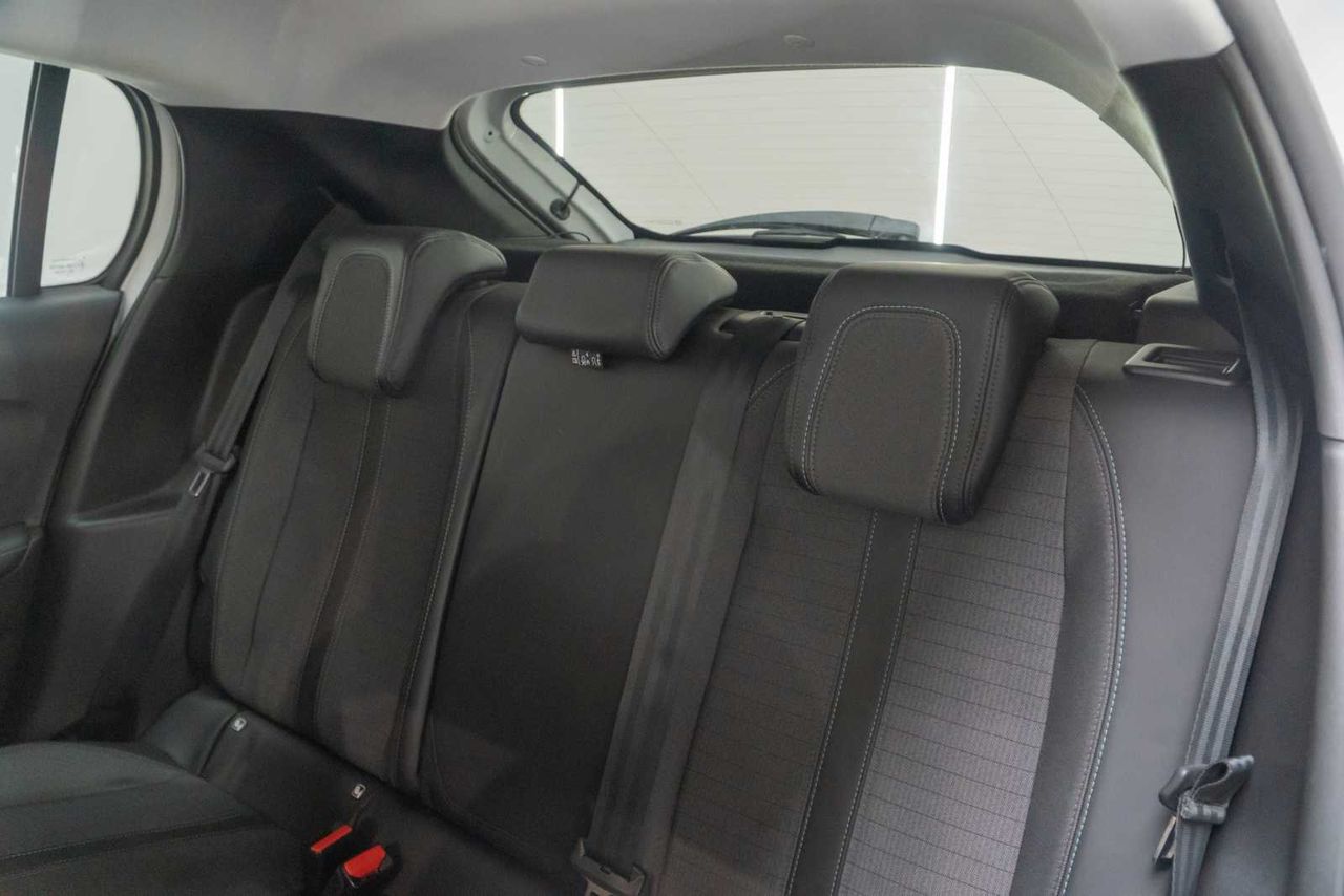 Peugeot 208  allure pack 1.2 ptech 100cv  - Foto 19