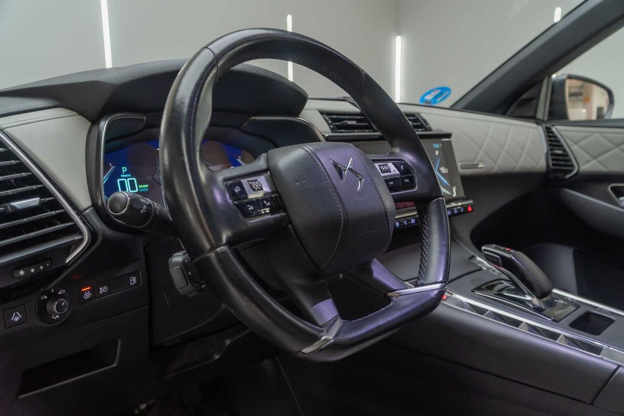 DS DS 7 7 crossback etense 300cv  - Foto 14