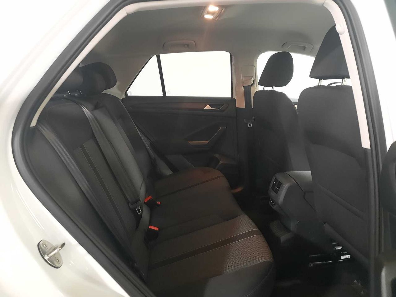 Volkswagen T-Roc  1.0 tsi life 81kw  - Foto 12