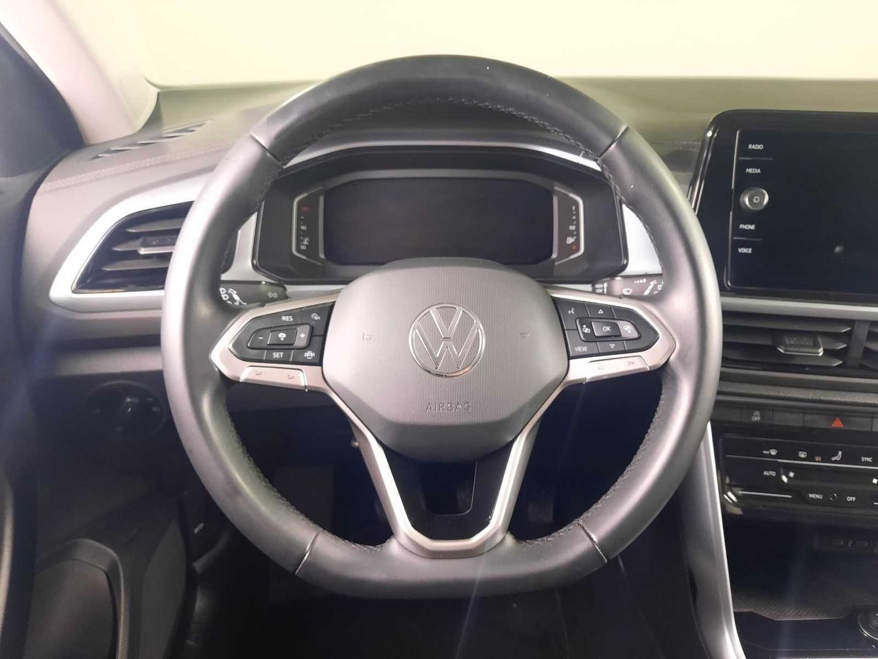 Volkswagen T-Roc  1.0 tsi life 81kw  - Foto 6