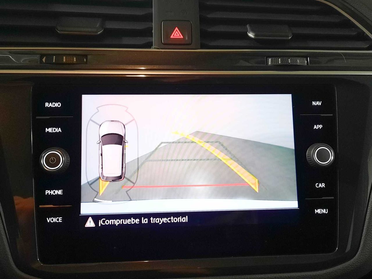 Volkswagen Tiguan  2.0tdi advance dsg 110kw  - Foto 12