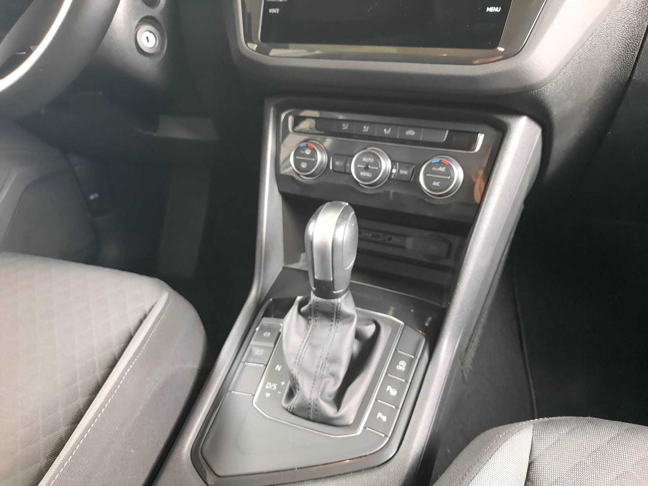 Volkswagen Tiguan  2.0tdi advance dsg 110kw  - Foto 8