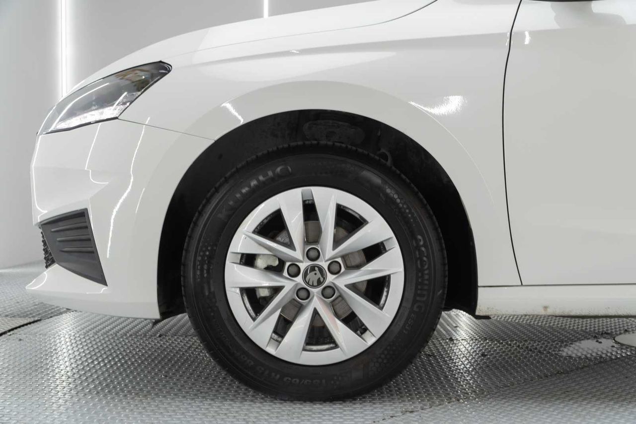 Skoda Fabia 1.0 TSI 70KW (95CV) Design  - Foto 25