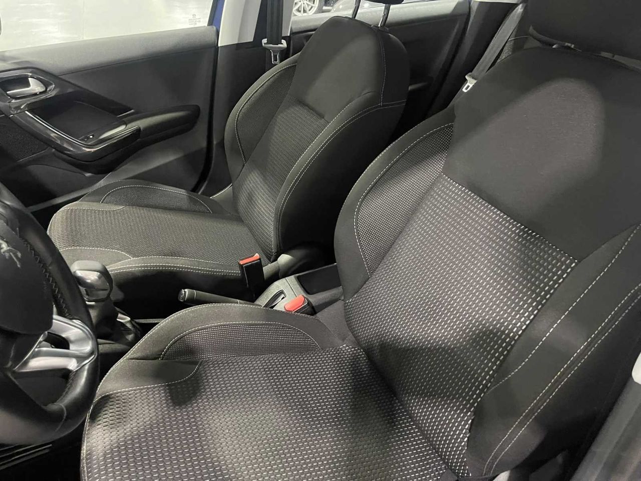 Peugeot 208 3P STYLE 1.2L PureTech 60KW (82CV)  - Foto 11