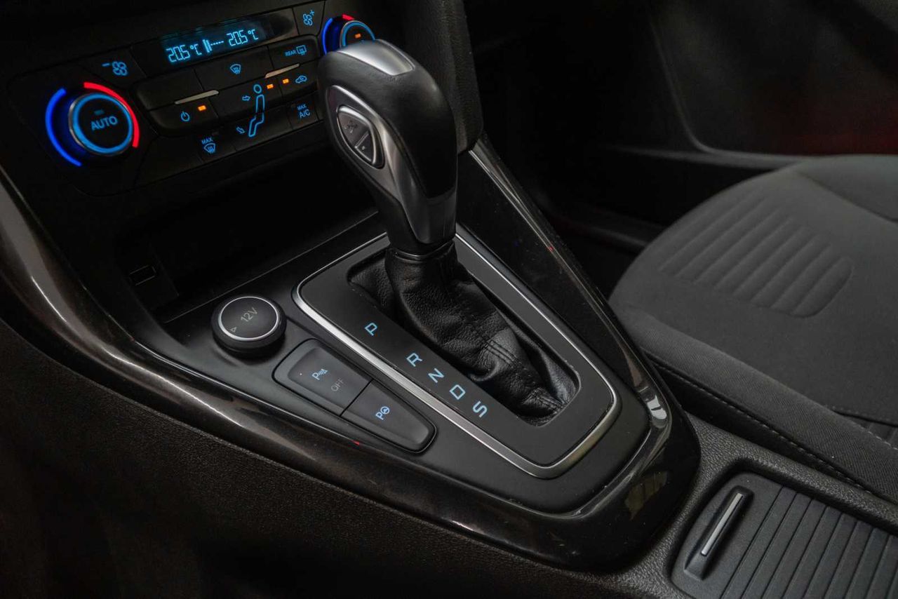 Ford Focus 1.5 tdci trend automatico 120cv  - Foto 15