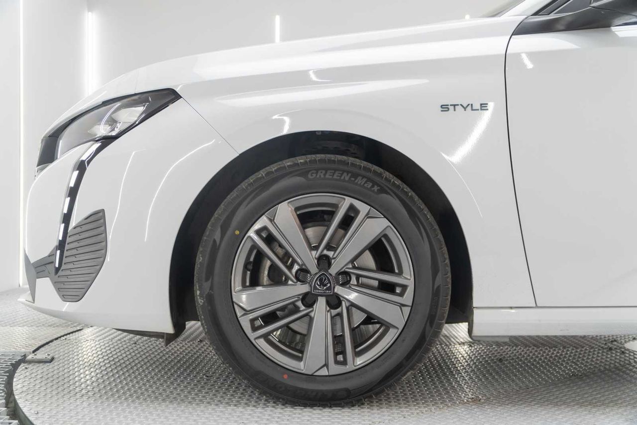 Peugeot 308 5P Style PureTech 130 S&S EAT8  - Foto 23