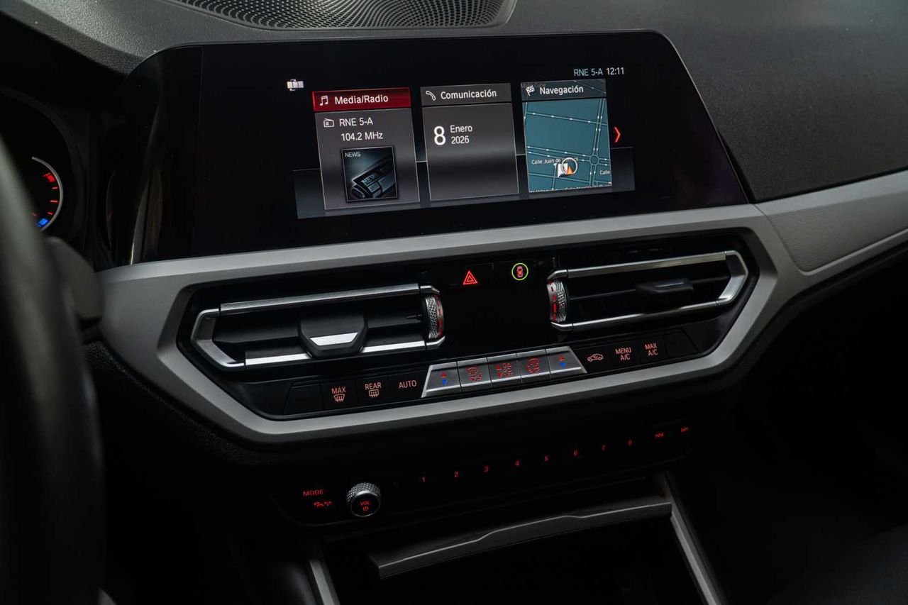 BMW Serie 3 318d Touring - Foto 21