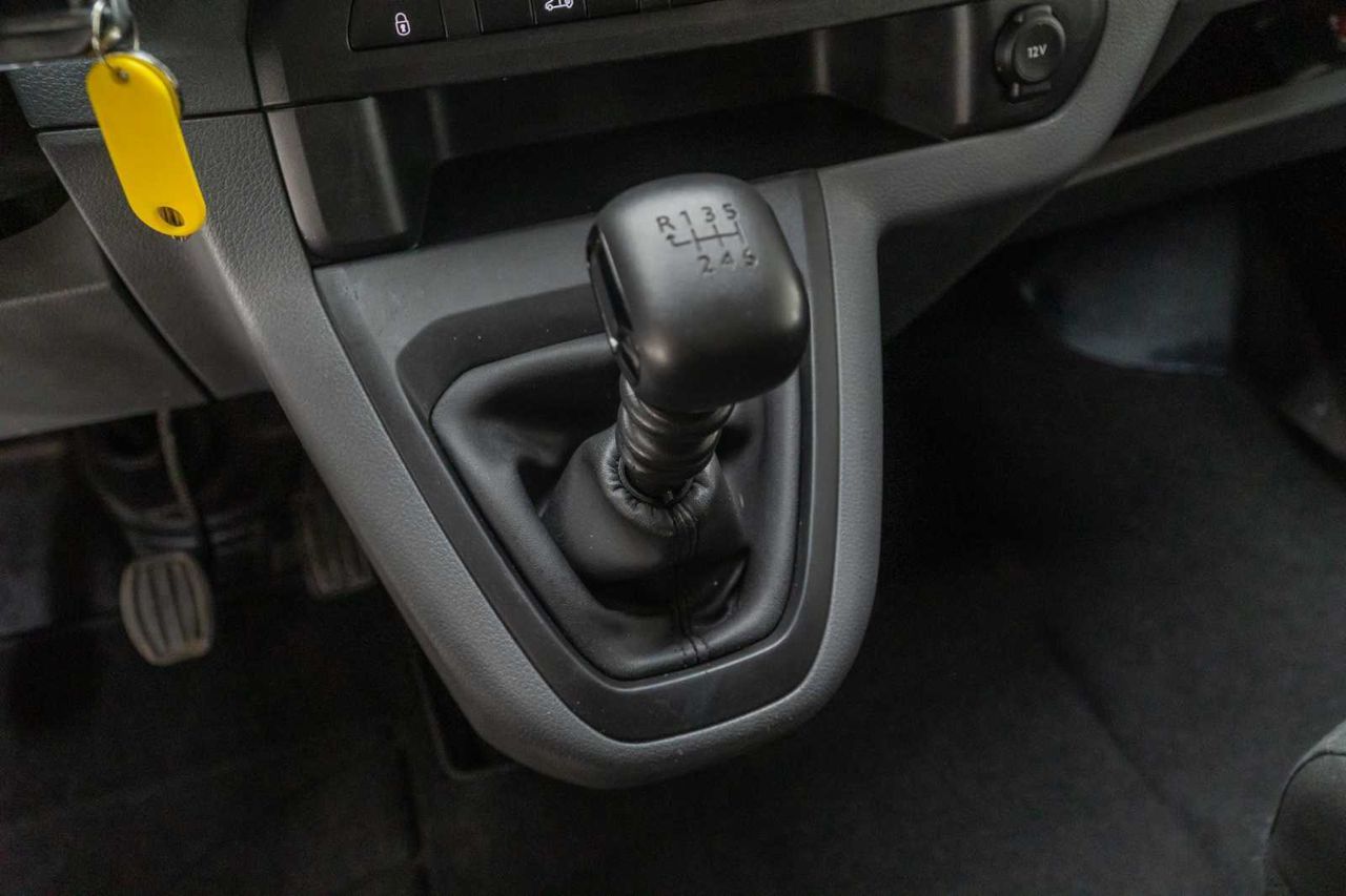 Opel Vivaro  furgón m expres  - Foto 15