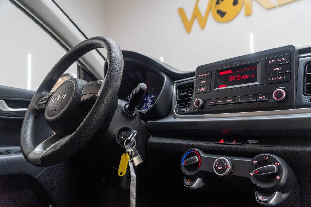Kia Rio 1.2 DPi 62kW (84CV) Concept  - Foto 21