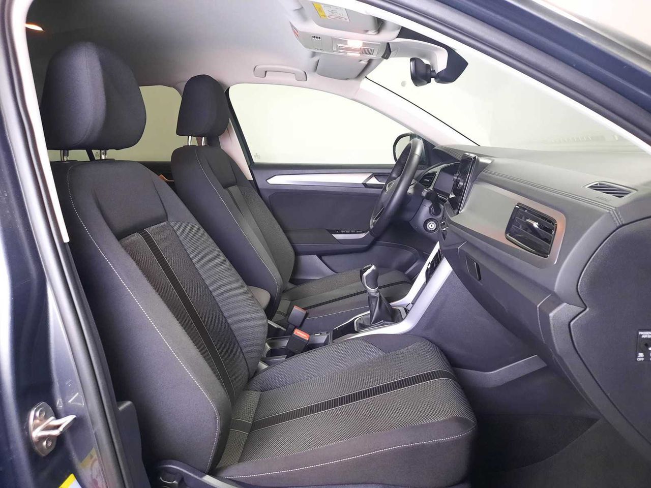 Volkswagen T-Roc Life 1.0 TSI 81kW (110CV)  - Foto 14
