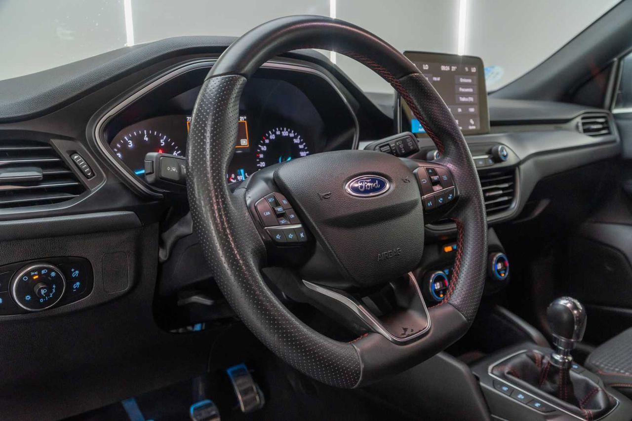 Ford Focus 1.0 Ecoboost MHEV 92kW ST-Line  - Foto 12