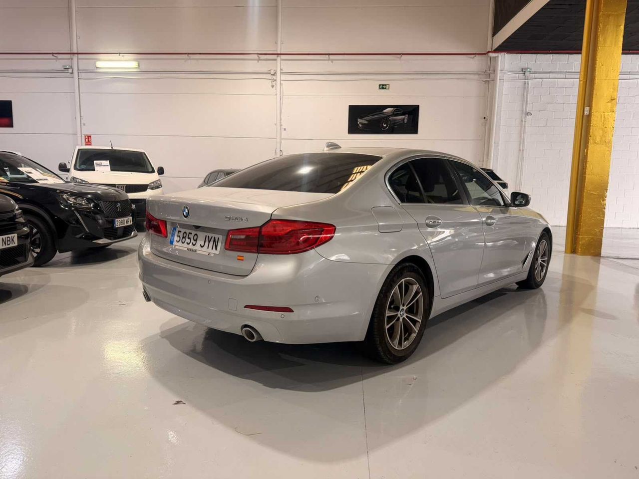 BMW Serie 5 520d  - Foto 6