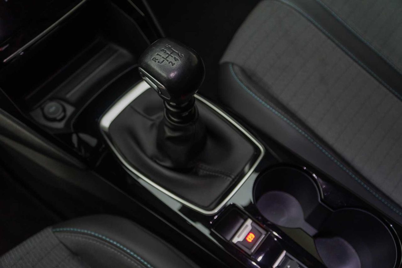 Peugeot 2008 GT Puretech 130 S&S 6 Vel. MAN  - Foto 14