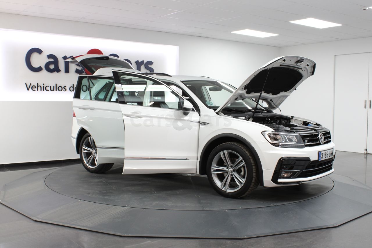 Foto 16 del anuncio Volkswagen Tiguan 2.0TDI Advance DSG 110k - E 3165 LHW de segunda mano en Madrid