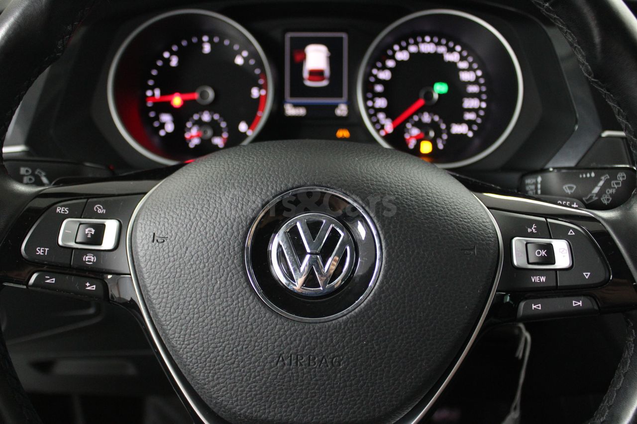 Foto 27 del anuncio Volkswagen Tiguan 2.0TDI Advance DSG 110k - E 3165 LHW de segunda mano en Madrid
