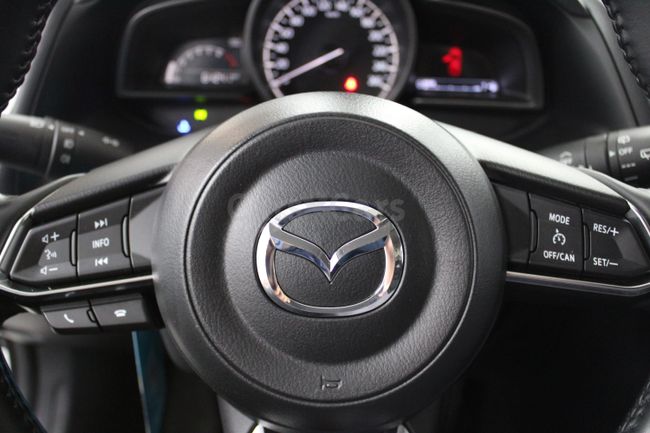 Foto 27 del coche Mazda 3 Mazda 2.0 Evolution+Navegador - 8048KKL de segunda mano en Madrid