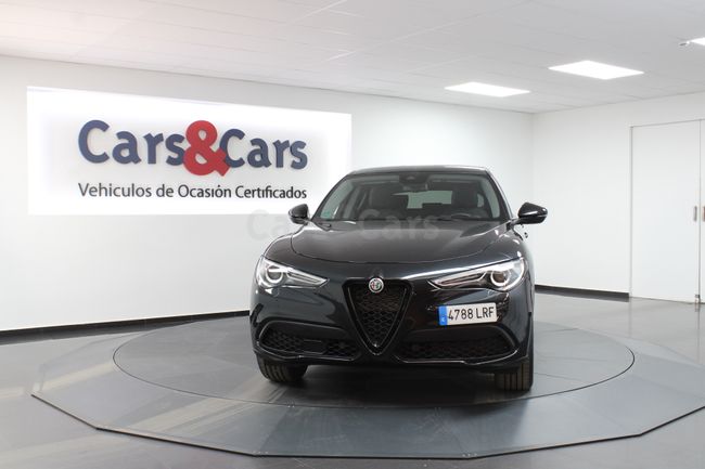 Foto 2 del coche Alfa Romeo Stelvio 2.0 Sprint + Q4 Aut. 2 - 4788LRF de segunda mano en Madrid