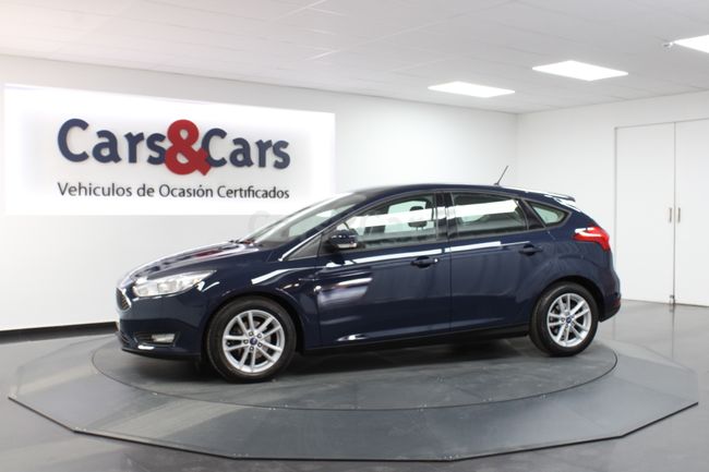 Foto 12 del coche Ford Focus 1.0 EB Trend 100 - 6784KJV de segunda mano en Madrid