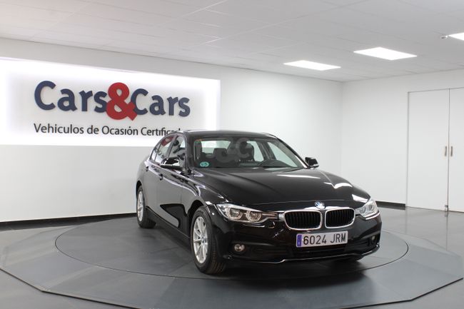 Foto 3 del coche BMW Serie 3 318d - 6024JRM de segunda mano en Madrid