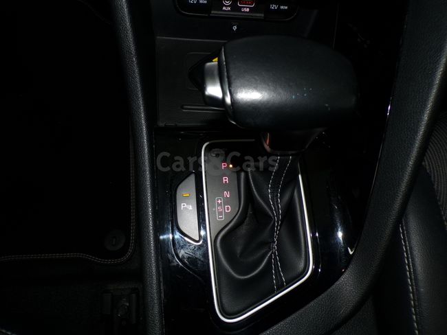 Foto 9 del coche Kia Niro 1.6 HEV Emotion  - 8348KWP de segunda mano en Madrid