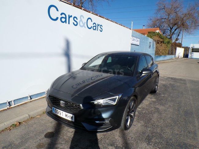 Foto 2 del coche Seat Leon León 1.5 TSI S&S FR XS 130  - 0991MHM de segunda mano en Madrid