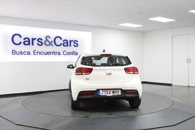 Foto 24 del coche Kia Rio 1.0 T-GDi MHEV iMT Drive 100  - 7152MHV de segunda mano en Madrid