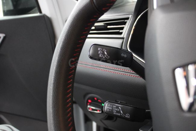 Foto 5 del coche Seat Arona 1.0 TSI Ecomotive S&S FR 115  - 5653LKG de segunda mano en Madrid