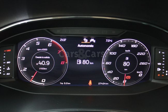 Foto 3 del coche Seat Arona 1.0 TSI Ecomotive S&S FR 115  - 5653LKG de segunda mano en Madrid