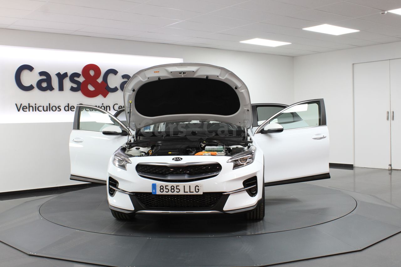 Foto 14 del anuncio Kia XCeed 1.6 PHEV eTech Aut. - E 8585 LLG de segunda mano en Madrid