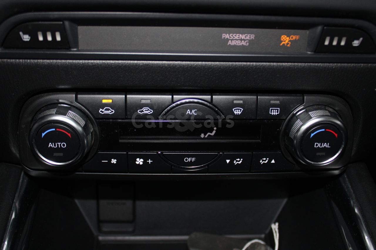 Foto 31 del anuncio Mazda CX-5 2.0 Zenith Black 165CV - E 8432 KSK de segunda mano en Madrid