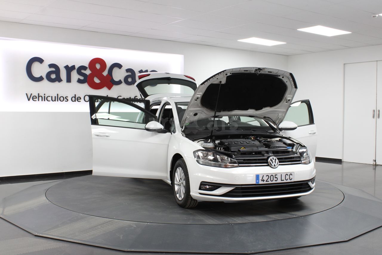 Foto 15 del anuncio Volkswagen Golf 1.6TDI Ready2GO 85kW - E 4205 LCC de segunda mano en Madrid