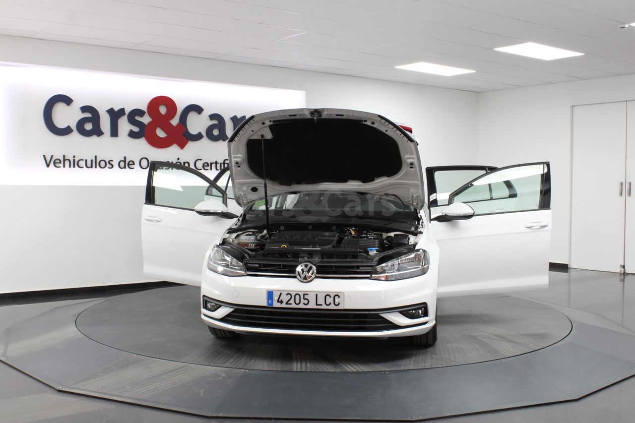 Foto 14 del anuncio Volkswagen Golf 1.6TDI Ready2GO 85kW - E 4205 LCC de segunda mano en Madrid