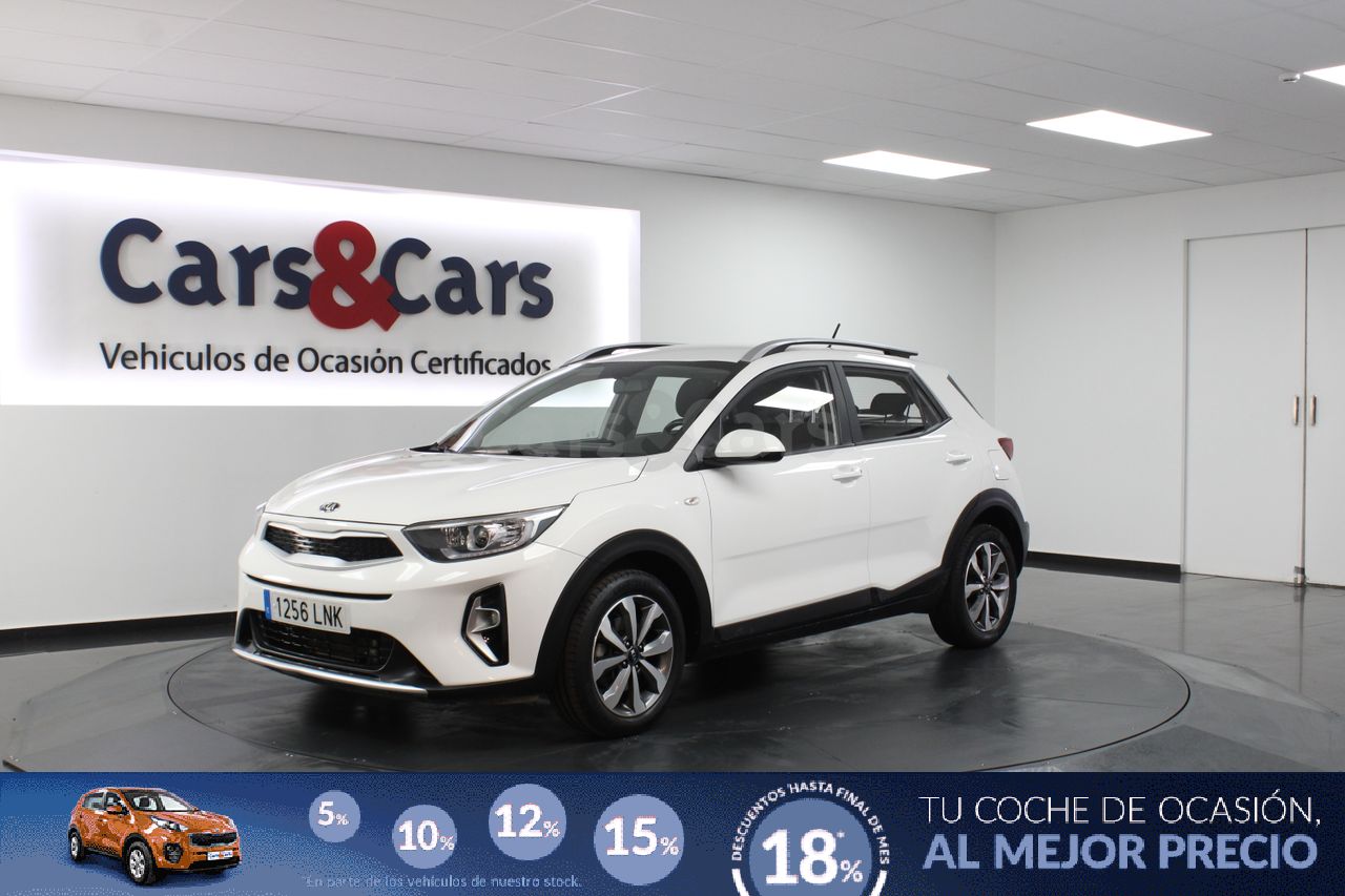 Kia Stonic ocasión segunda mano 2021 Híbrido por 17.995€ en Madrid
