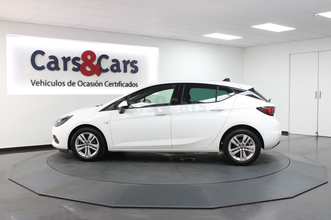 Foto 11 del anuncio Opel Astra 1.5D S/S GS Line 105 - E 7332 LFX de segunda mano en Madrid