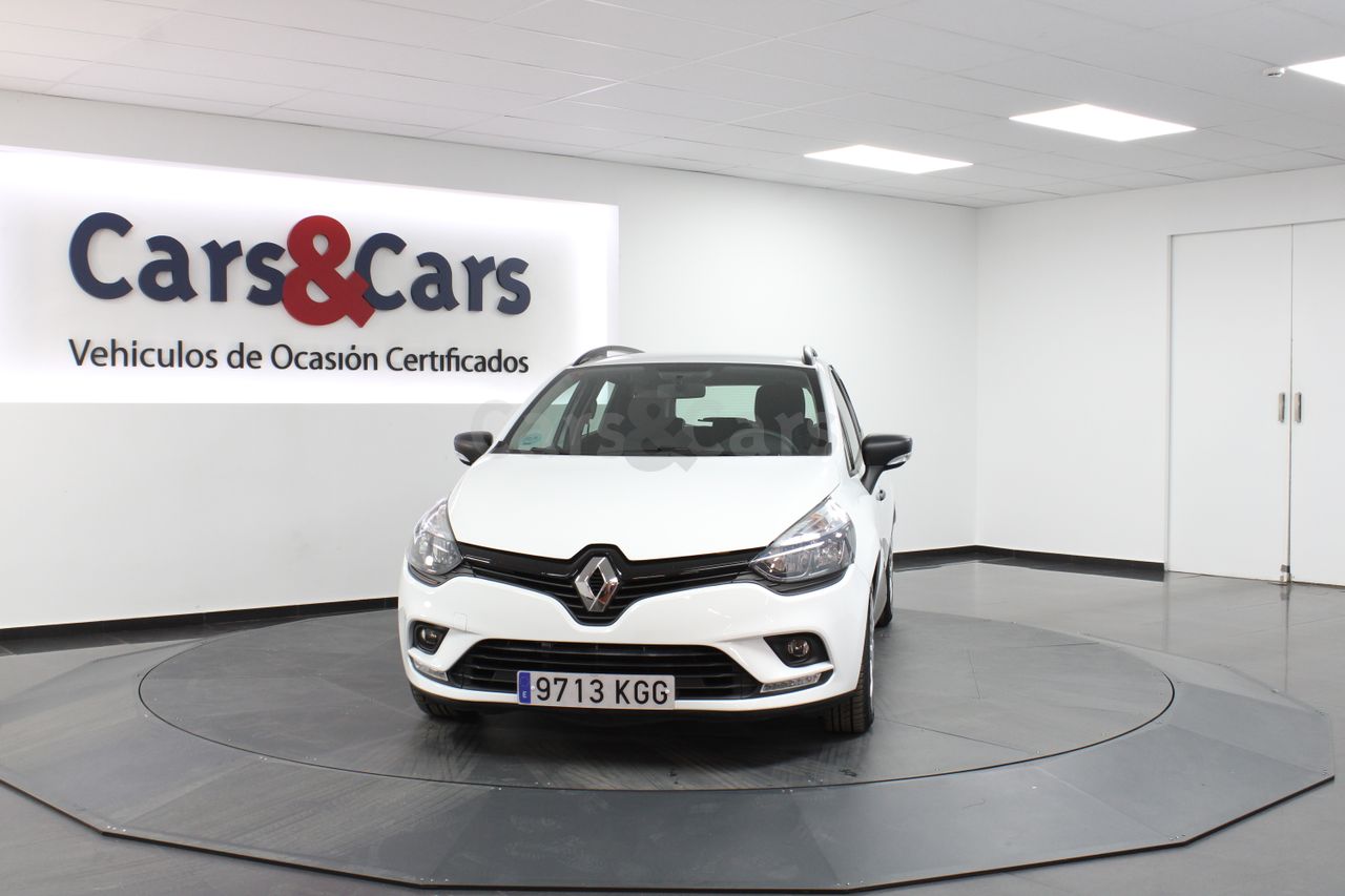 Foto 2 del anuncio Renault Clio S.Tourer 1.5dCi EBusiness - E 9713 KGG de segunda mano en Madrid
