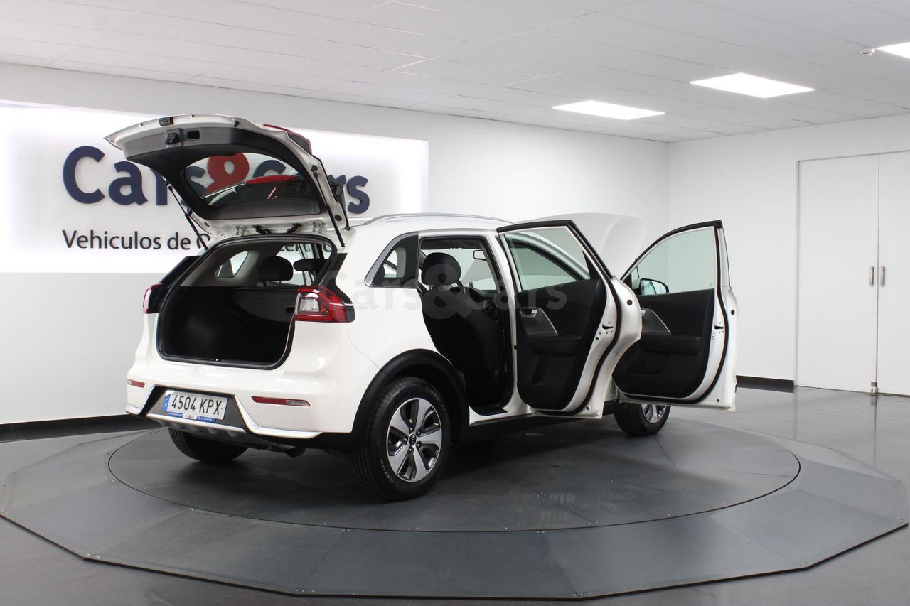 Foto 19 del anuncio Kia Niro 1.6 HEV Drive - E 4504 KPX de segunda mano en Madrid