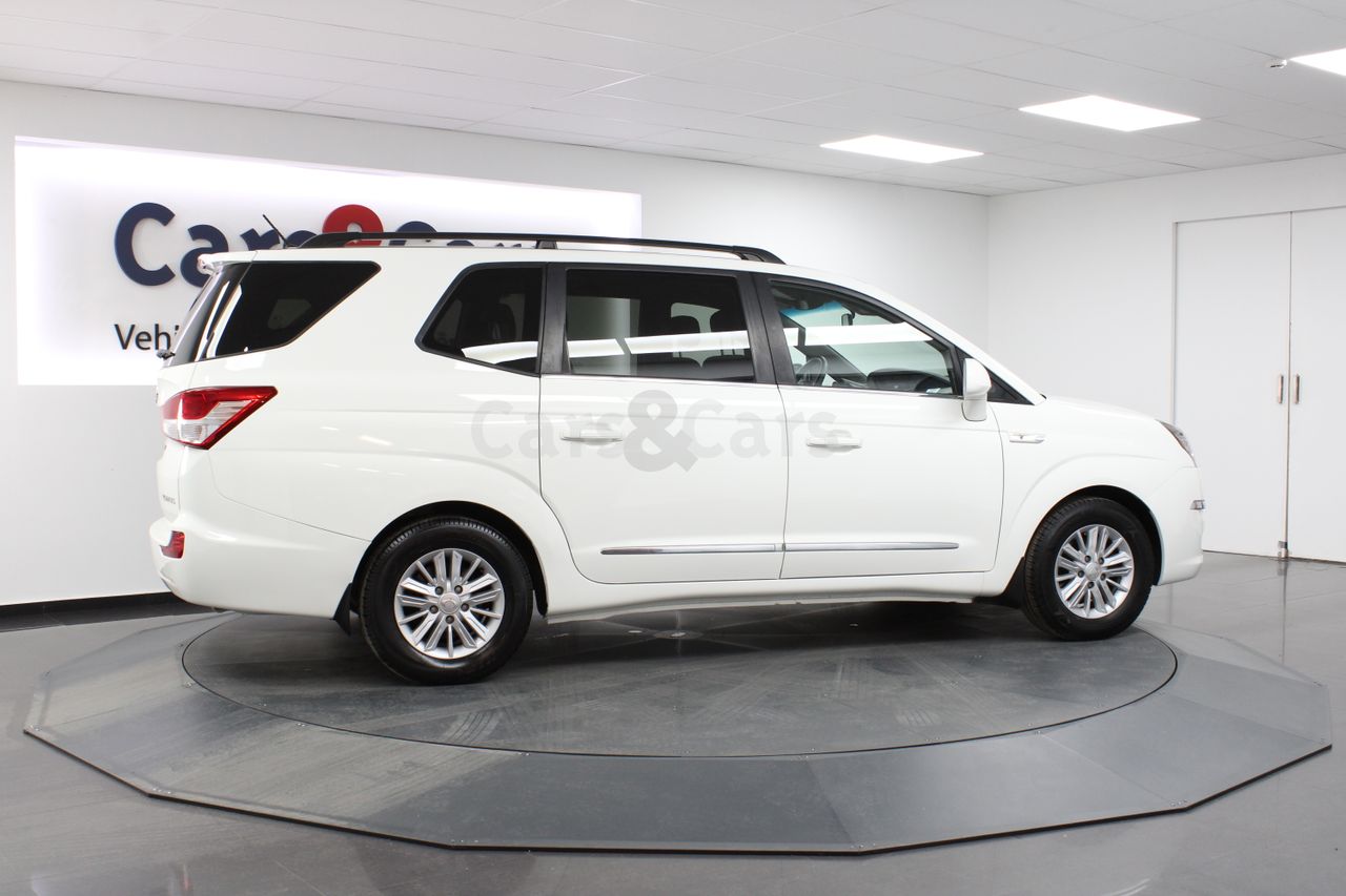Foto 6 del anuncio SsangYong Rodius D22T Premium - E 6817 KDR de segunda mano en Madrid