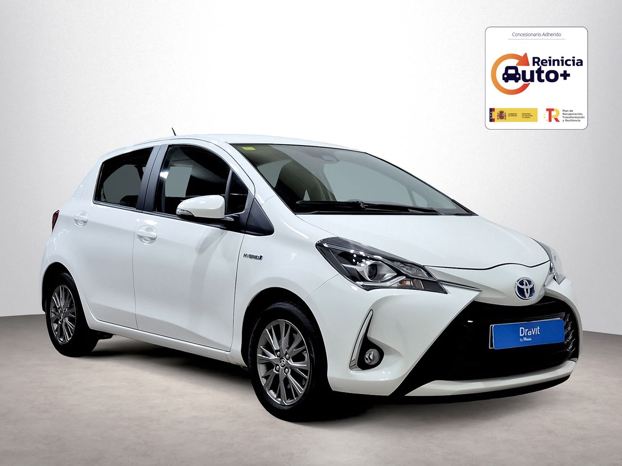 Toyota yaris con volante multifuncion  de segunda mano - toyota yaris 2020 /