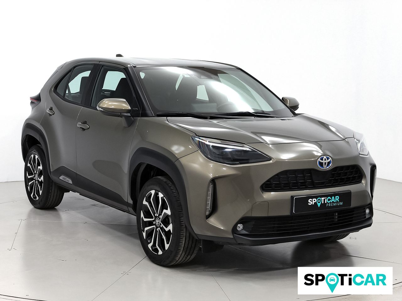 toyota yaris cross 2024 /