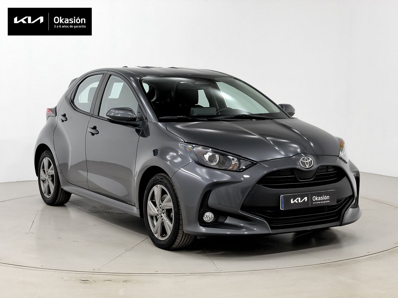 toyota yaris 2024 /