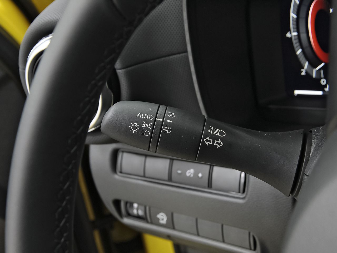 Nissan Juke DIG-T 84 kW (114 CV) Ikon Edition Kiiro - foto 14