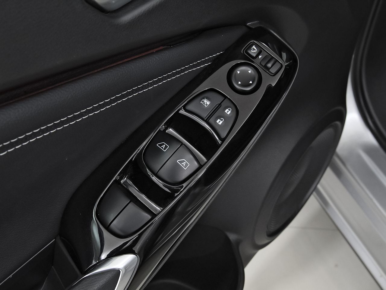 Nissan Juke DIG-T 84 kW (114 CV) 6M/T Tekna - foto 11