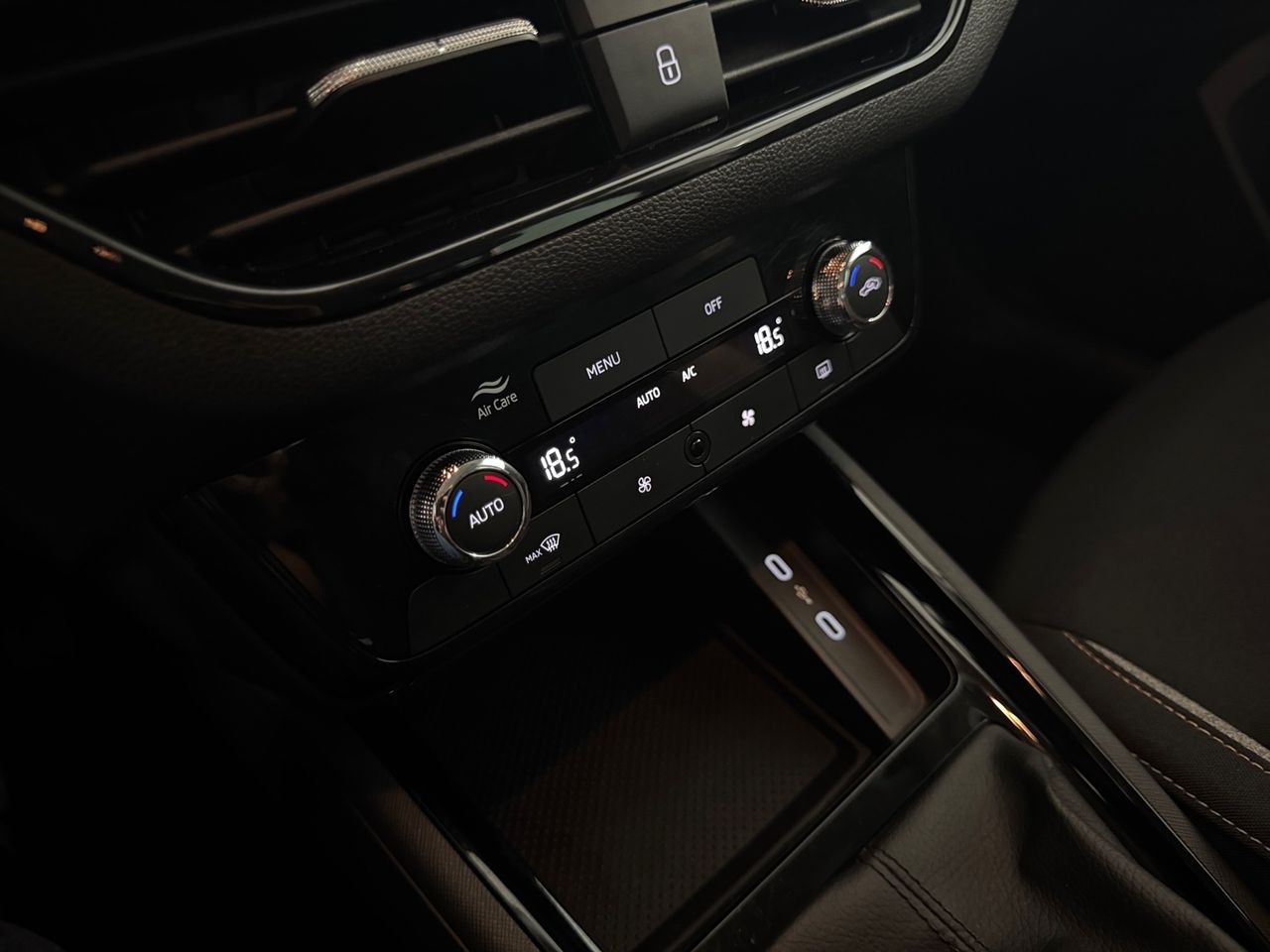 Skoda Kamiq 1.0 TSI 85kW (115CV) DSG SELECTION - foto 17