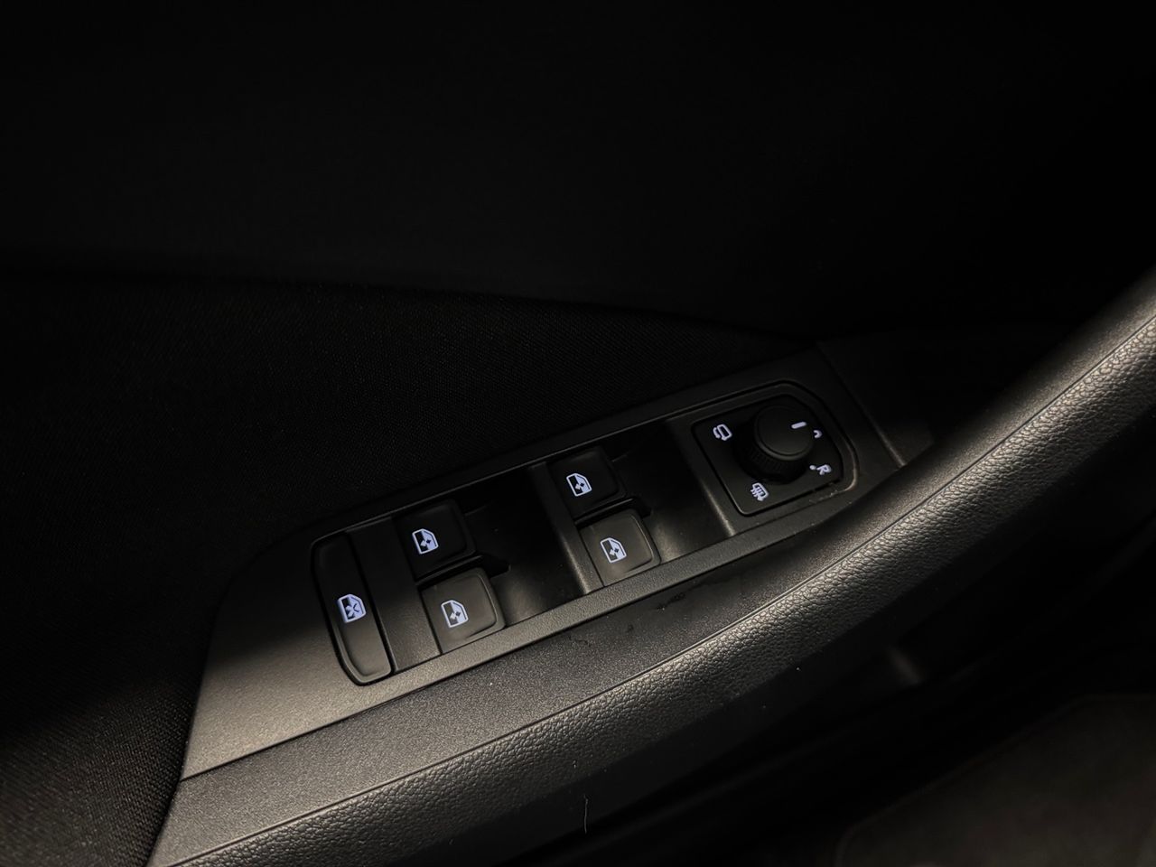 Skoda Kamiq 1.0 TSI 85kW (115CV) DSG SELECTION - foto 13