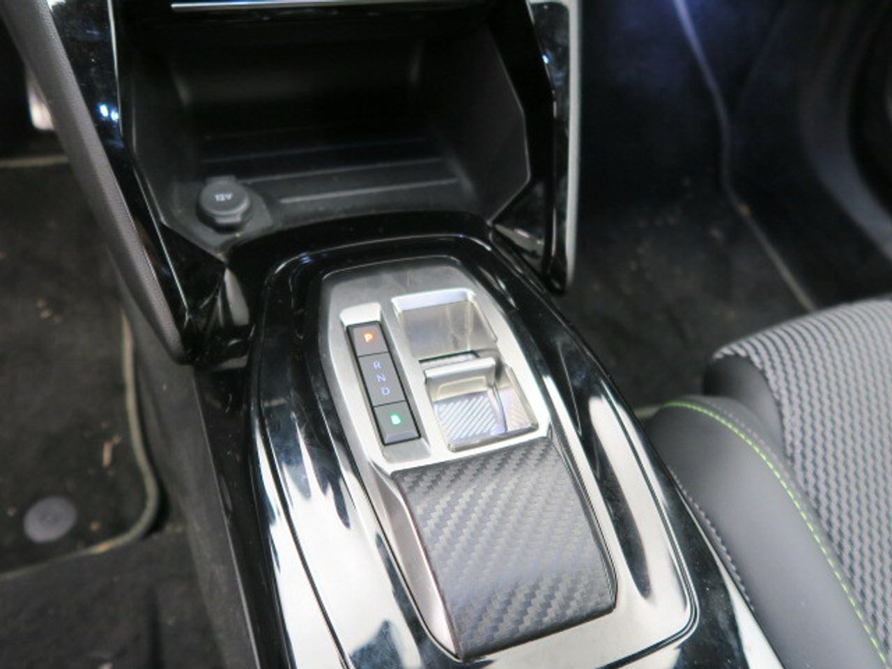 Peugeot 2008 Eléctrico GT 156 (115kW) - foto 10