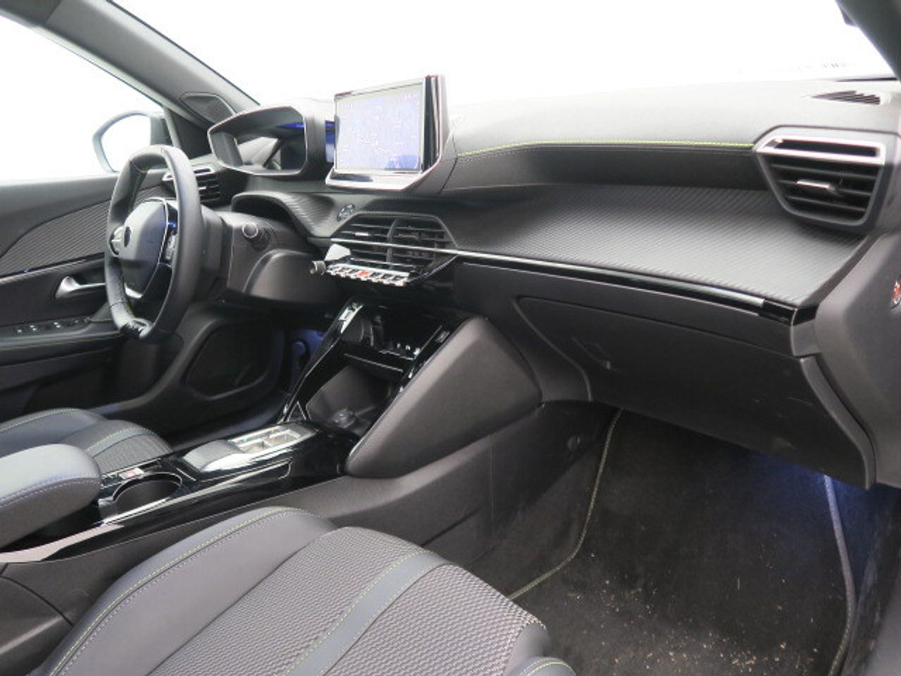 Peugeot 2008 Eléctrico GT 156 (115kW) - foto 13