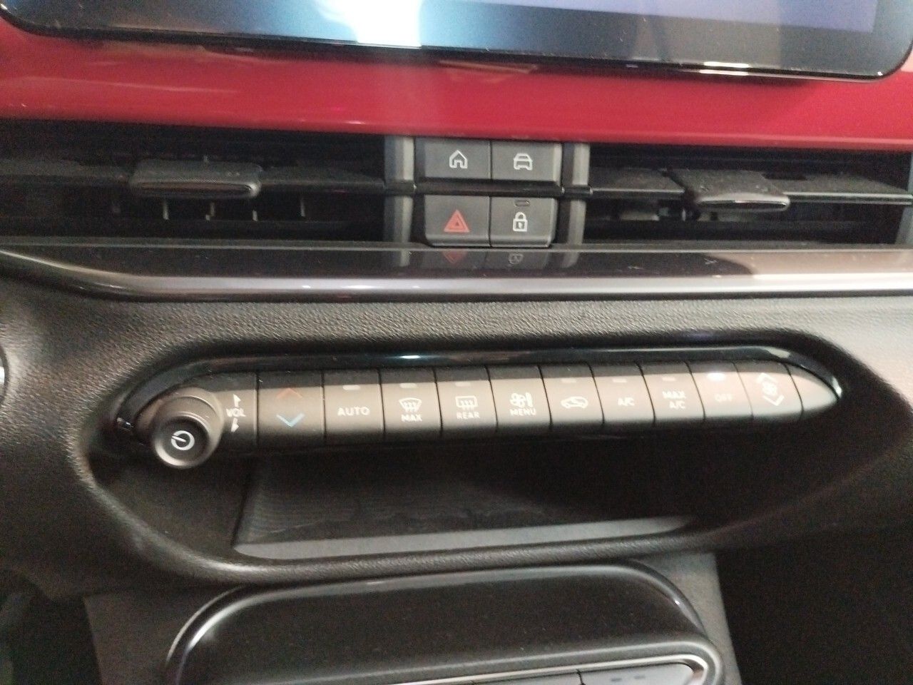 Fiat 600 600e RED 54kwh 115kw (156cv) - foto 8